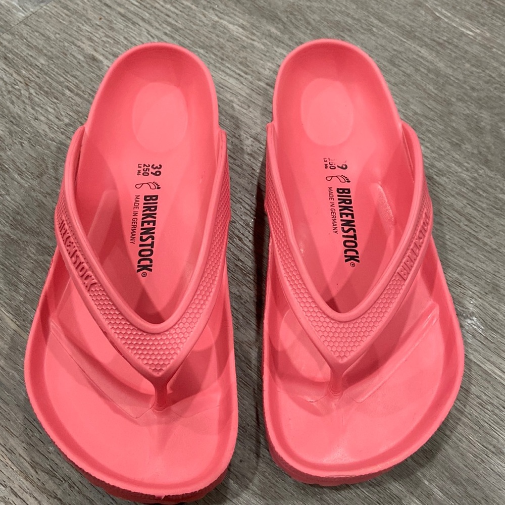 Birkenstock sandals size 8 color pink